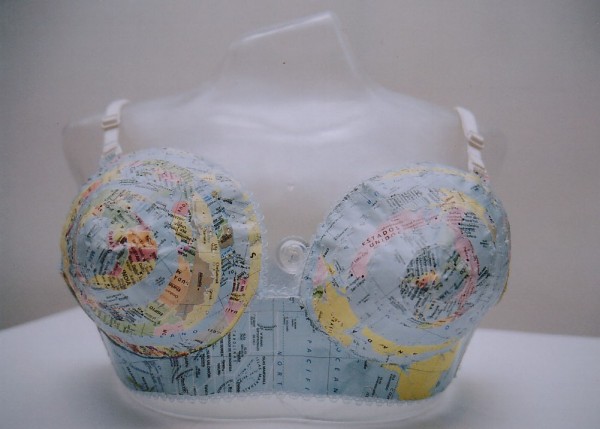 la mujer es el sosten del mundo. 